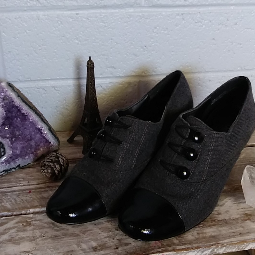 Relativity heels